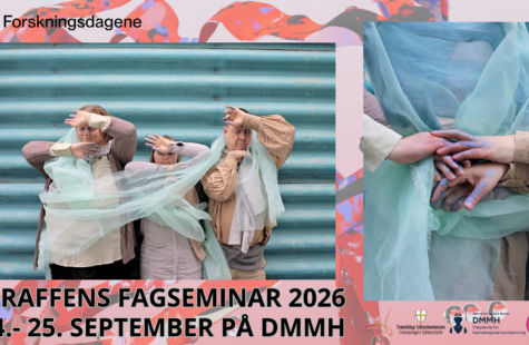 Flerfoldige personer står foran en blå galvanisert korrugert vegg og holder lange, lysegrønne stoffer rundt seg som del av en felles danselignende positur; bildeutsnitt viser også en nærbilde av samhold med sammenflettede hender og stoff.