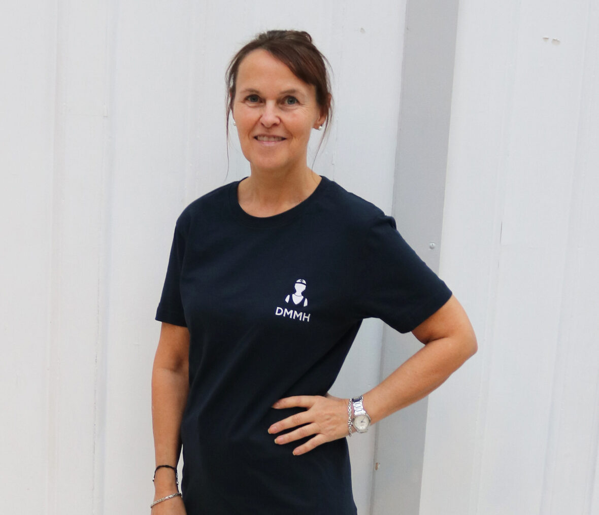 Mørkeblå t-skjorte