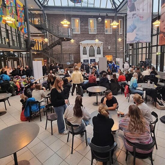 Bilde fra Glassgården ved Dronning Mauds Minne.