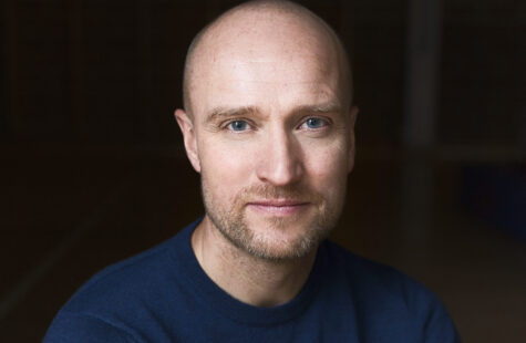 Det blir veldig tette bånd mellom studentene når de må utfordre seg selv og løse oppgaver gjennom samarbeid