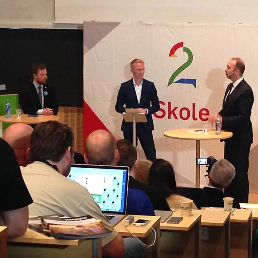 Kunnskapsminister Torbjørn Røe Isaksen og Trond Giske i debatt Nkul02_Debatt